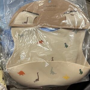Mushie Cream Dinosaur Bib (2-pack) BPO and phthalate free